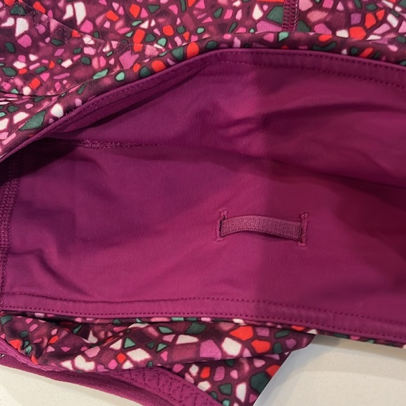 Lulu Lemon pants - Picture 5 of 6